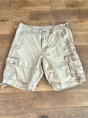 Tommy Bahama Men's 34 Light Khaki Cargo Shorts Vintage 90’s College Casual